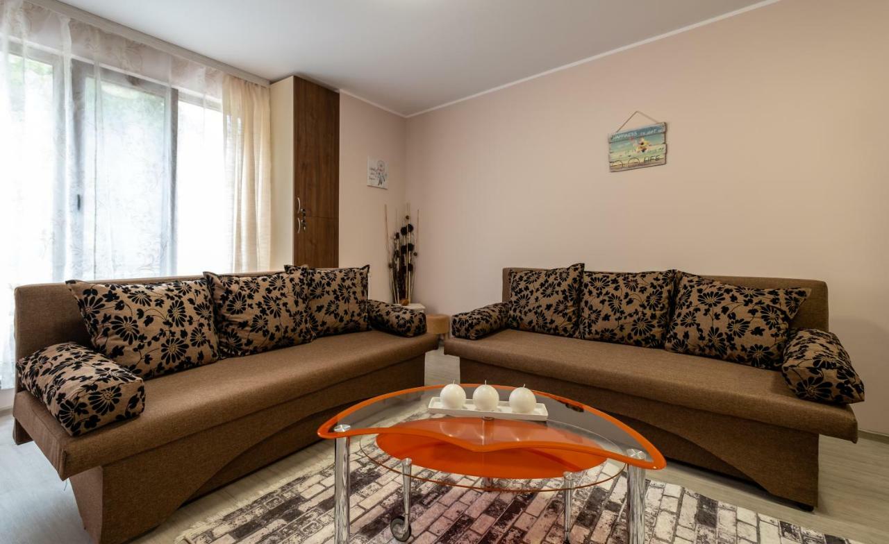 Alex Apartment Βέλινγκραντ Εξωτερικό φωτογραφία